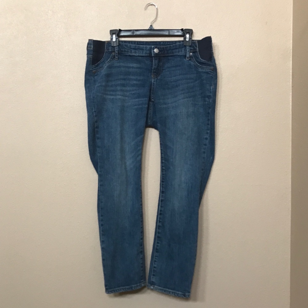 Size 30S Gap Maternity Jeans